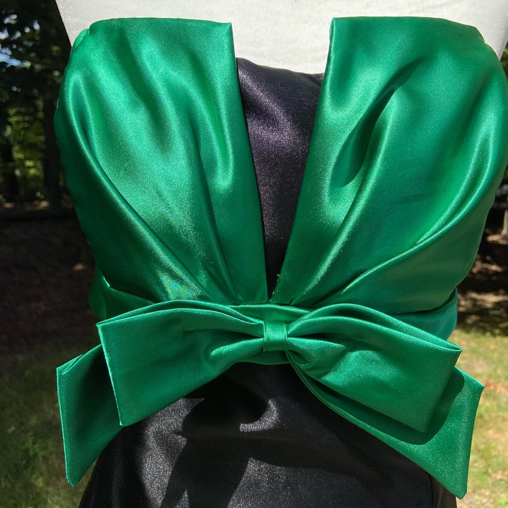 Black and green party dress - Picture 2 of 3